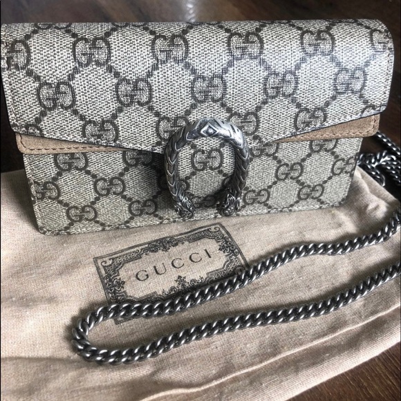 Gucci Handbags - Gucci Dionysus Crossbody Bag